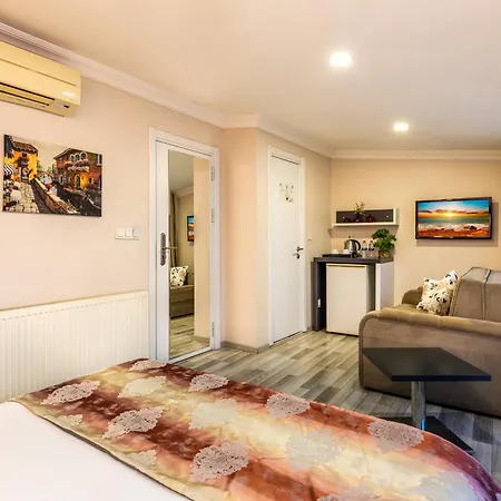 The Platine Provincia di Istanbul